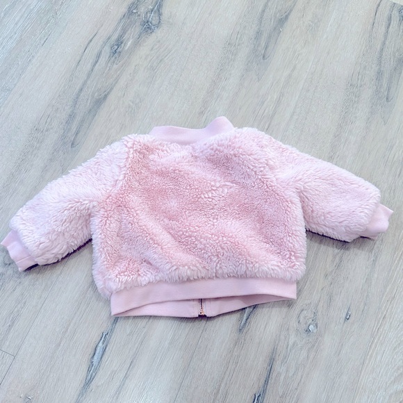 Baby Cat & Jack 3-6 M Zipper Sweater! Hardly Worn! - Picture 2 of 3